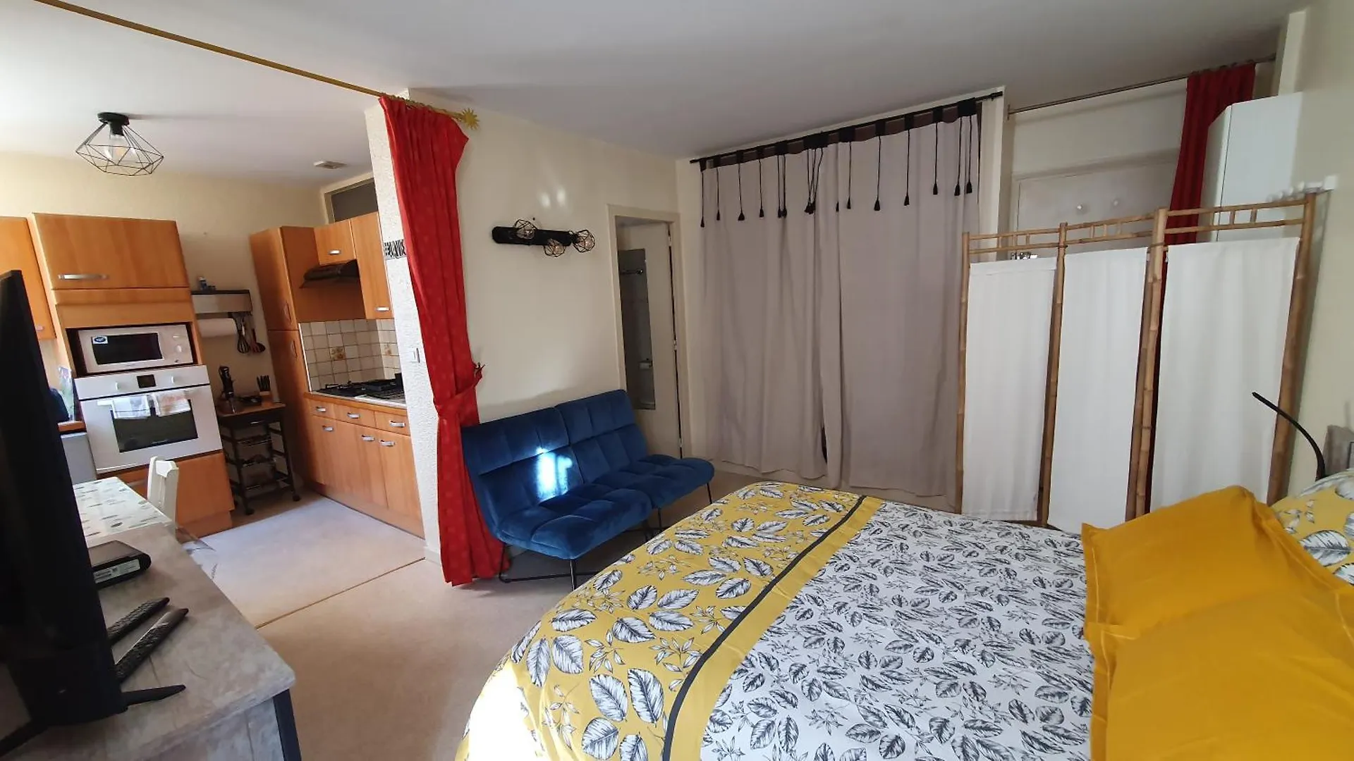 Apartment Le Lamartine Hyper Centre Aix Les Bains Avec Parking Et Climatisation Aix-les-Bains